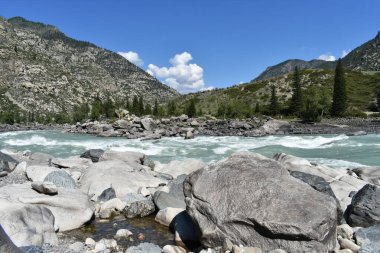 Katun ve Iny nehrinin etkisi