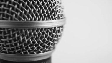 Sahne mikrofonunun makro görüntüsü profesyonel ses mikrofonu