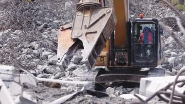 Varşova Polonya 05.02.2020. Eski köprünün yıkılması