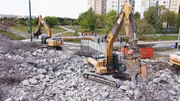 Warsawa Polandia 05.02.2020. Menghancurkan jembatan tua, tembakan lebar — Stok Video