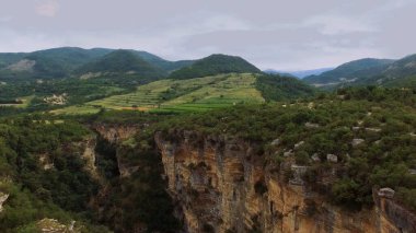 Arnavutluk 'un Manzarası - Osum Nehri Kanyonu - Kaniones Osumi Havalimanı