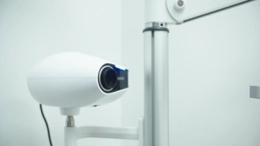 Göz kontrolü ve optometrist kliniğinde otomatik fraktör.