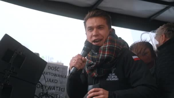 波兰华沙，2020年10月13日----农民Marek Misko的抗议---- PPF波兰Fur Business — 图库视频影像