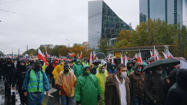 Varşova, Polonya 13.10.2020 - Çiftçi karşıtı hükümet pankartı protestosu — Stok fotoğraf