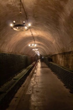 Şampanyalı şarap mahzeni