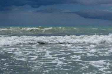 Deniz mavisi dalgalar