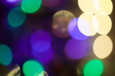 sarı yeşil ve mor halkalar