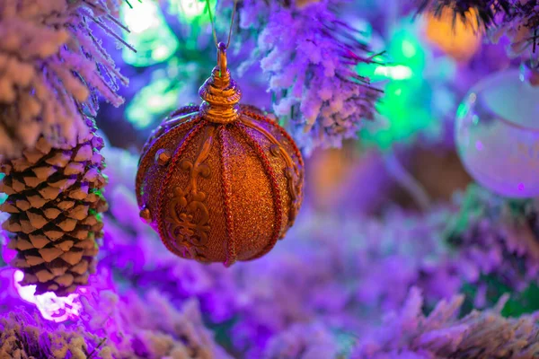 Beautiful Christmas ball on the Christmas tree — Stock Photo, Image