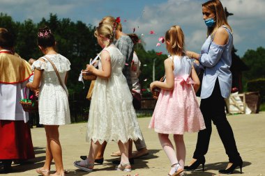 Lublin, Lubelskie / Polonya - 11 Haziran 2020: Polonya 'da Corpus Christi geçidi