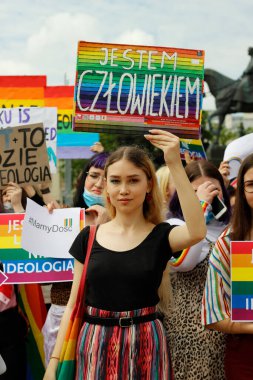 Lublin, Lubelskie / Polonya - 16 Haziran 2020: Polonya Cumhurbaşkanı Andrzej Duda ve LGBT + ona karşı protesto.
