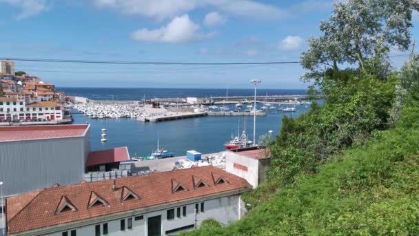 Ovanifrån Byn Bermeo Solig Sommareftermiddag — Stockvideo