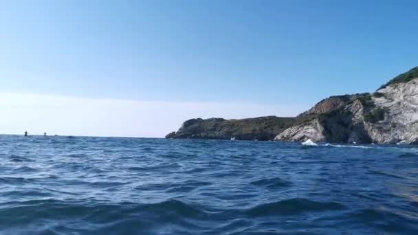 Vistas Costa Cántabra Desde Mar Soleado Día Verano — Vídeos de Stock