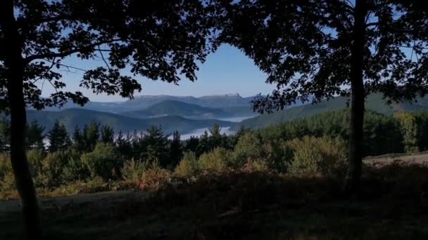Typische Nordspanische Landschaft Mit Grünen Farben Einem Sonnigen Herbstmorgen — Stockvideo