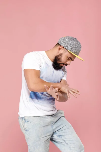 Bebaarde man in GLB dansen — Stockfoto