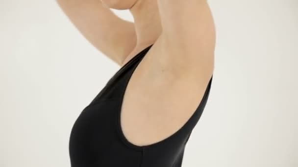 体操运动员妇女热身 — 图库视频影像