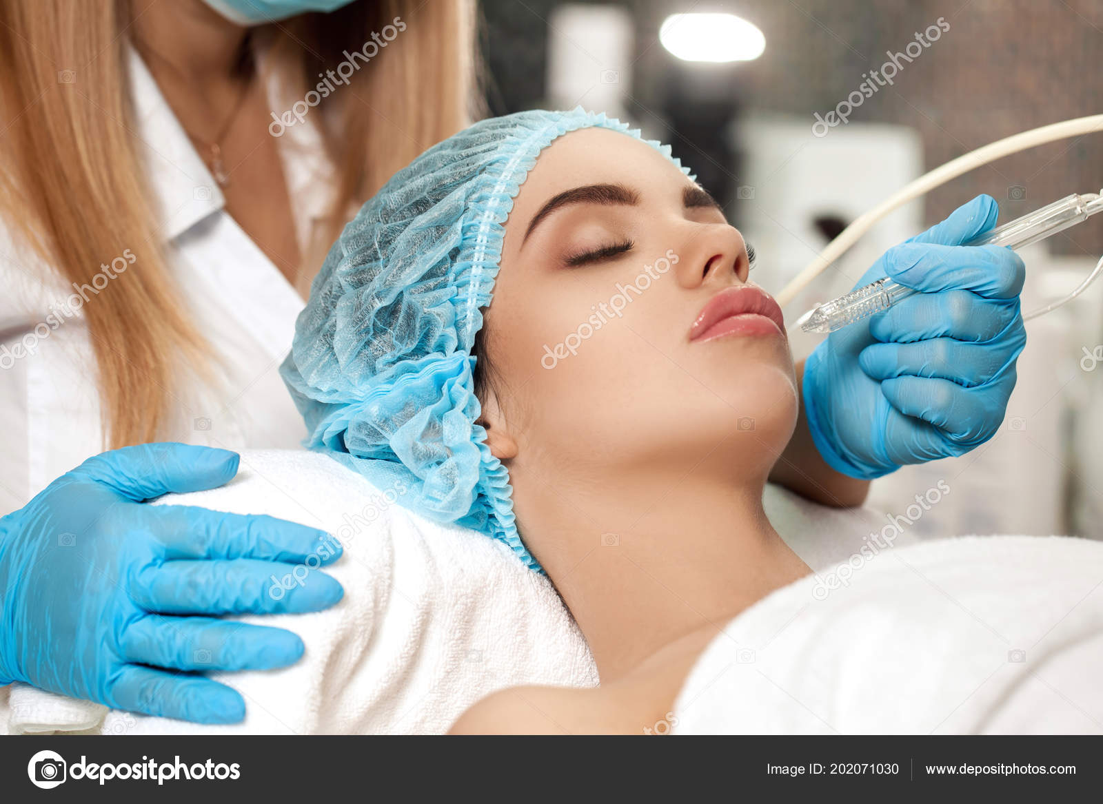 Cleaning the face in the salon ... which is the most effective Cleaning the face in the salon ... which is the most effective