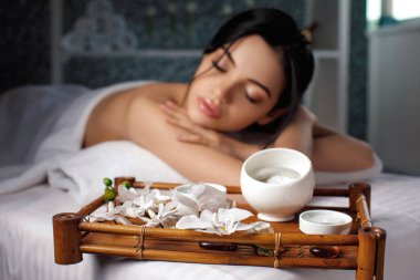 Spa Salonundaki Genç Kadın.