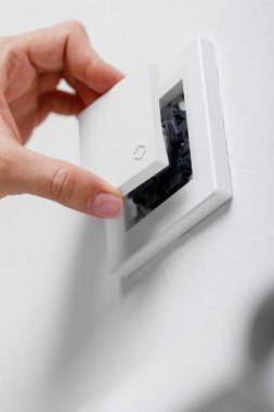 Elektrikçi yükleme ışık anahtarı