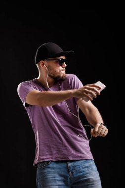 kulaklıklar müzik adamı