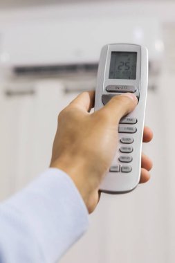 El uzaktan kumanda Klima tutar