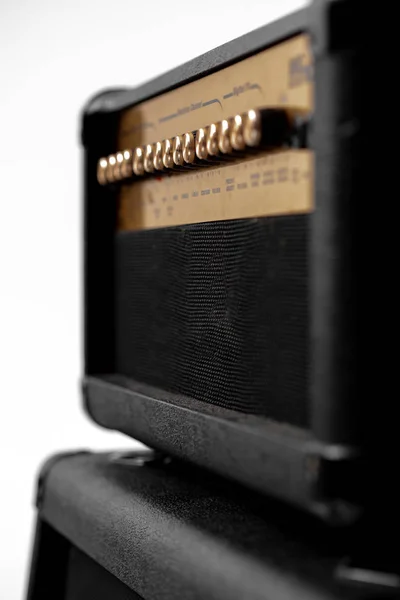 Amplificador de sonido para conexión a micrófono y mezclador —  Fotos de Stock