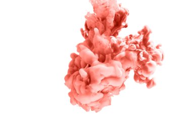 Beyaz arka plan üzerinde izole renkli mürekkep. su altında dönen mercan bırak.