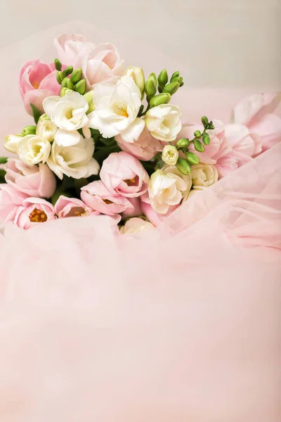 The wedding beautiful bouquet of pink tulips — Stock Photo, Image