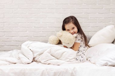 oyuncak ayı sarılma bebeğim