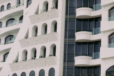 modern bina. Binanın dış cephesi