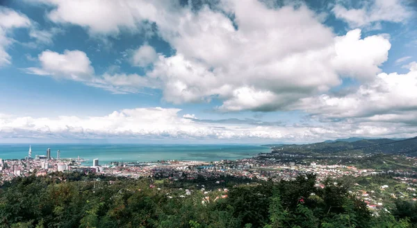 Panoramiczny widok na miasto Batumi — Zdjęcie stockowe