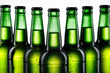 Bira cam şişe satır