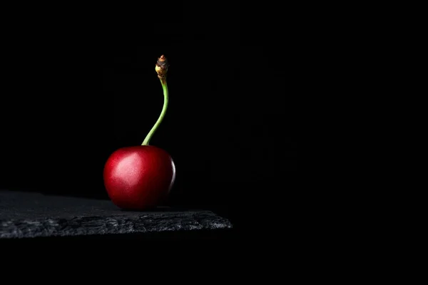 Dolce ciliegia rossa matura — Foto Stock