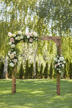Düğün için kemer.