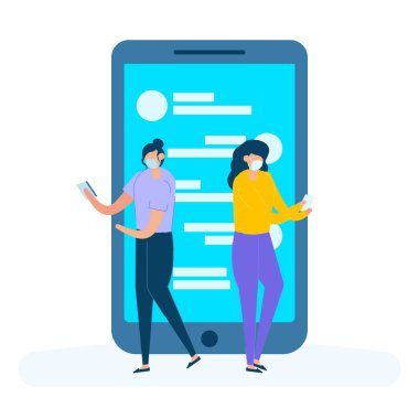 İki genç kadın akıllı telefondan iletişim kuruyor ve kovid 19 'a karşı tıbbi maske takıyor. Sosyal medya ve korona virüsü kavramı.