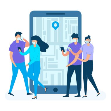 Bir grup genç, ekranda GPS haritalı akıllı telefon tutuyor ve covid-19 'a karşı tıbbi maske takıyor. Sosyal medya ve korona virüsü kavramı beyaza izole edildi.