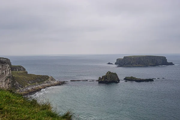 Kışın Belfast Kumsalın Giants Causeway Bulutlu Bir Günün Fotoğrafı — Stok fotoğraf