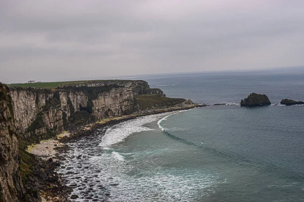 Kışın Belfast Kumsalın Giants Causeway Bulutlu Bir Günün Fotoğrafı — Stok fotoğraf