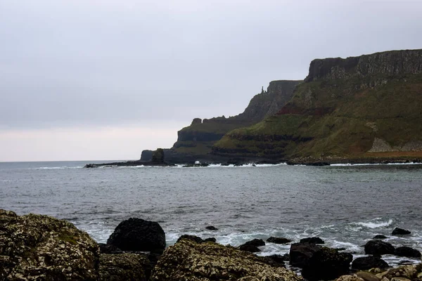 Kışın Belfast Kumsalın Giants Causeway Bulutlu Bir Günün Fotoğrafı — Stok fotoğraf