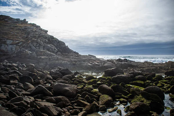 Foto Alcune Rocce Faro Galizia Spagna Durante Vacanze Estive Oceano — Foto Stock