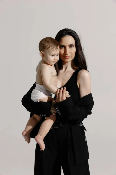 Young Attractive Woman Mom Holding Small Cute Baby Girl Studio — Stock Photo, Image