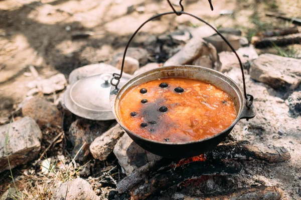 Kochen Freien Soljanka Fleischsuppe Einem Großen Topf — Stockfoto