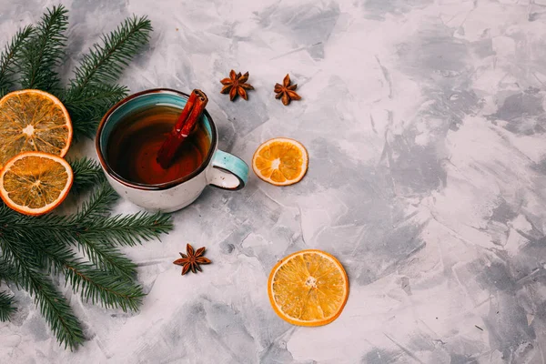 Tarçınlı sıcak kış çayı, yıldız anason. 