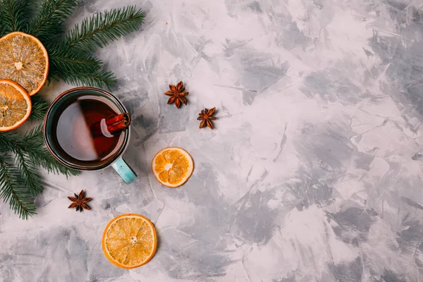 Tarçınlı sıcak kış çayı, yıldız anason. 