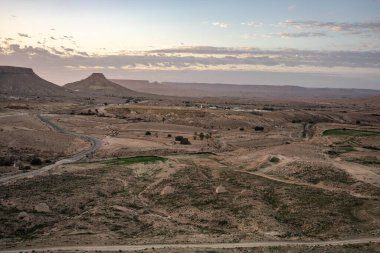 Tunisia 'daki djebel dahar, Chenini, douiret, germasa