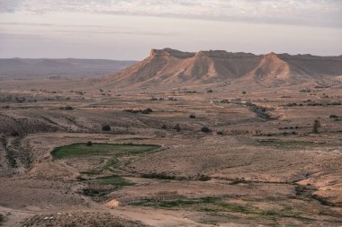 Tunisia 'daki djebel dahar, Chenini, douiret, germasa