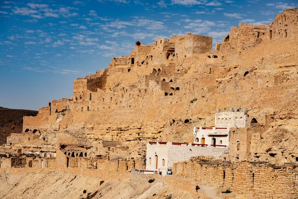 Tunisia 'daki djebel dahar, Chenini, douiret, germasa