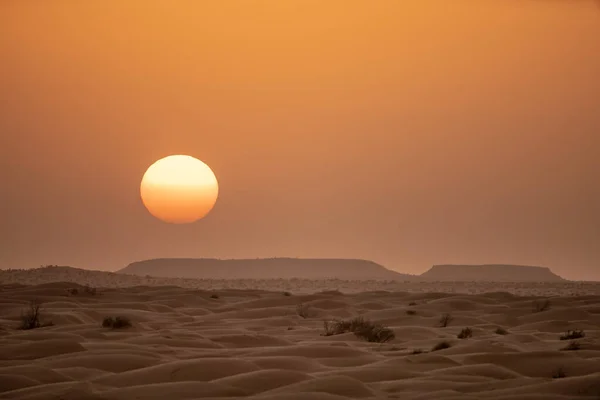 Güney Tunus 'a hoş geldiniz: Çar ghilane ve Sahra Çölü' nün başlangıcı
