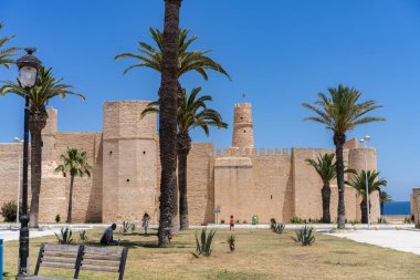 Doğu Tunus kıyılarına hoş geldiniz. Manastır.