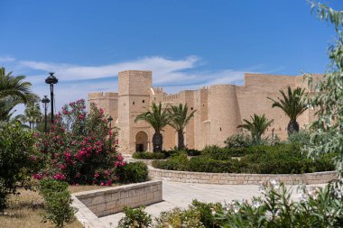Doğu Tunus kıyılarına hoş geldiniz. Manastır.