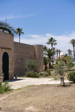 Doğu Tunus kıyılarına hoş geldiniz. Manastır.